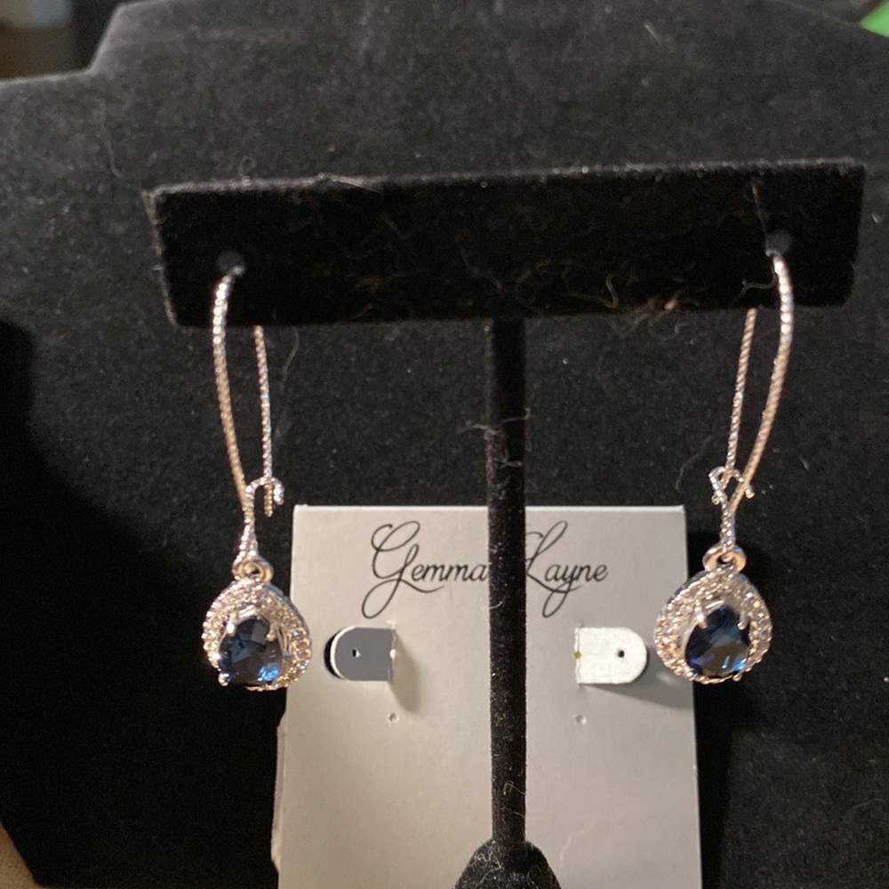 NWT Gemma Layne drop earrings
